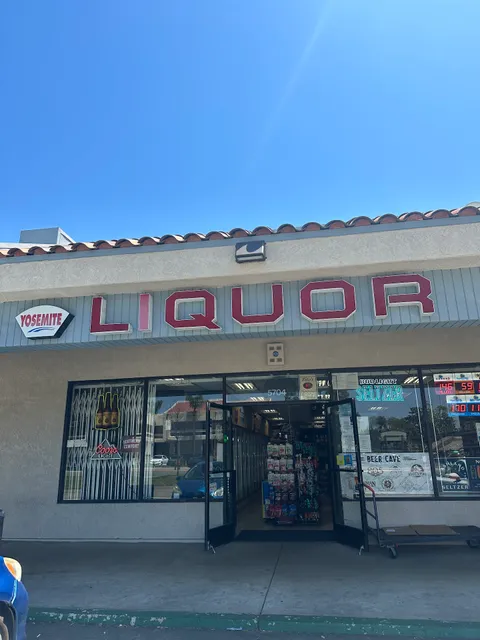 Yosemite Market & Liquor