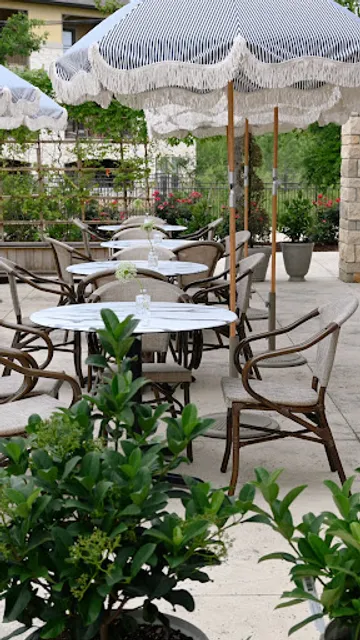 Mae Dunne Fine Cuisine & Bar