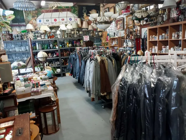 Make An Offer Vintage & Art