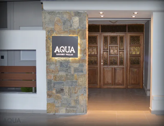 Aqua Luxury Villas