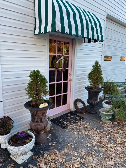 The Vintage She Shed • Lynchburg, VA