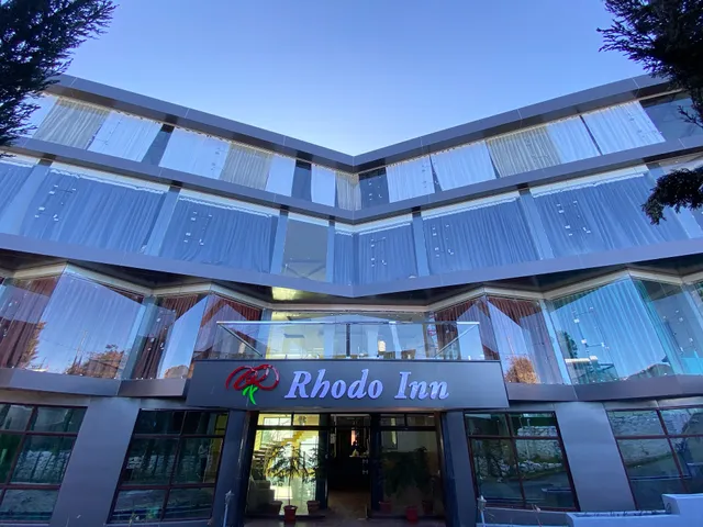 Hotel Rhodo Inn