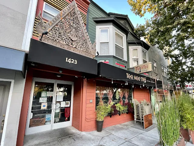 Tee Nee Thai Cuisine