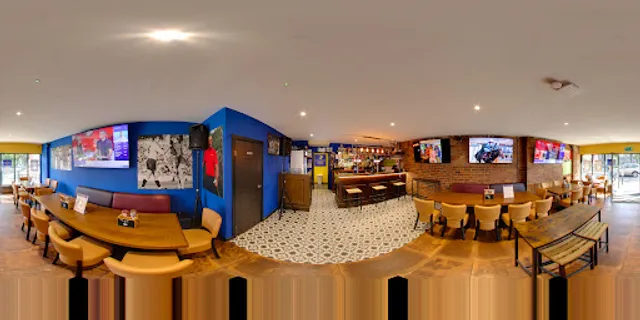 Taylor's Sports Bar & Grill