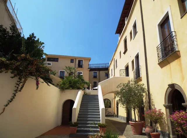 Hotel Villa Meligunis