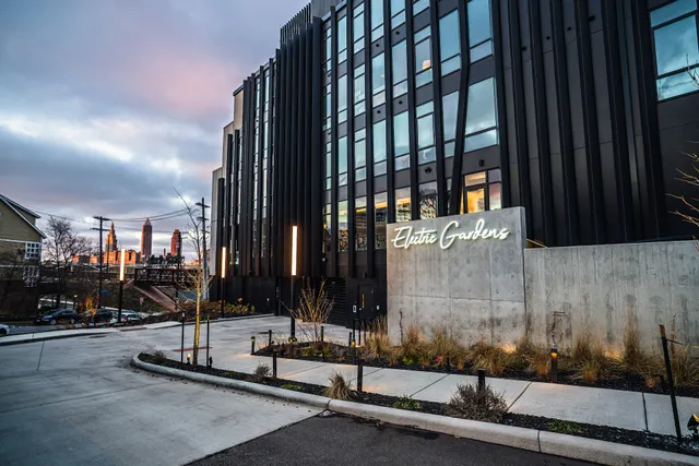 Luxury Living | Electric Gardens | Tremont