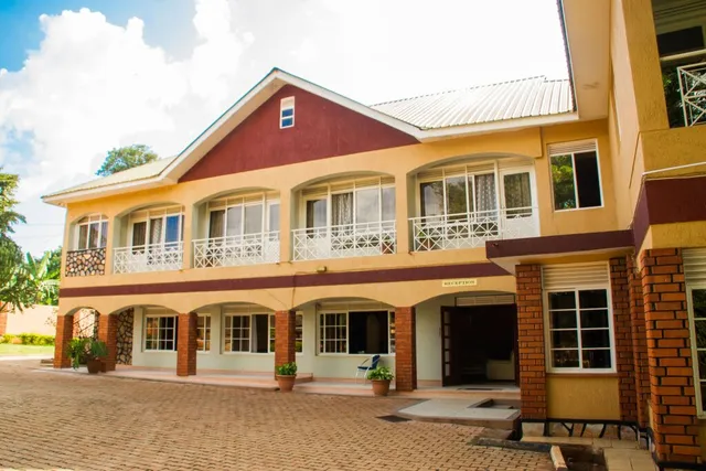 Jinja Safari Hotel