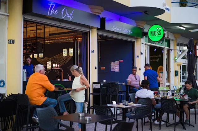 The Owl - Restaurante & Cocktail Bar
