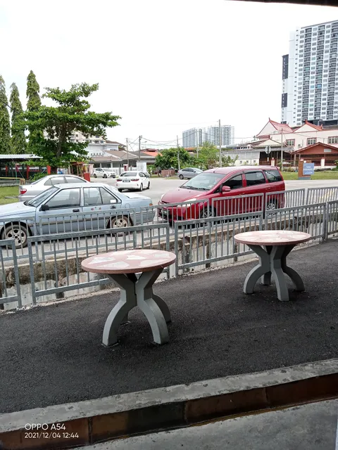 faye hainanese chicken rice