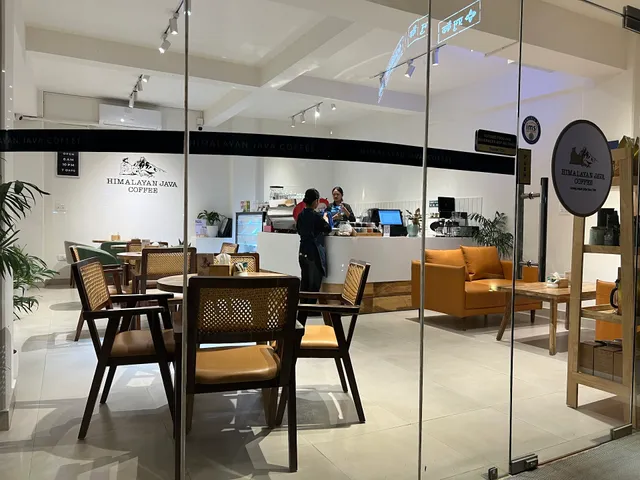 Himalayan Java Ratna Chok, Pokhara