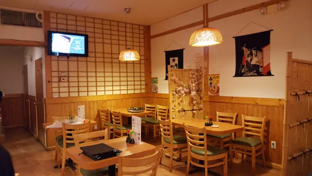 Hoshitori Sushi & Ramen