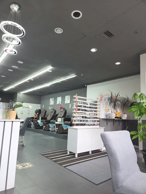 Revive Nails & Spa