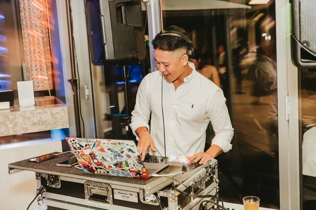 FRNKIIE ENTERTAINMENT - Melbourne Wedding DJs