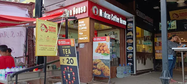 Madras Coffee House - Besant Nagar, Chennai