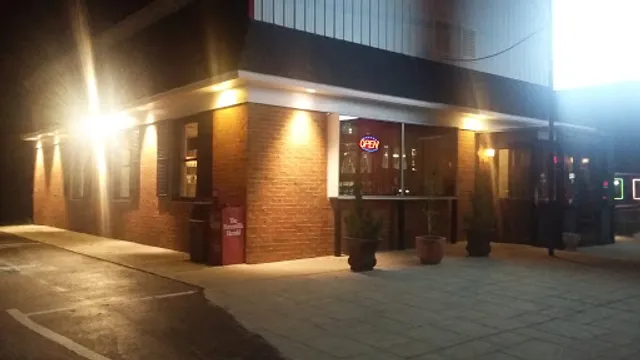 Pinos Italian Restaurant and Pizzeria