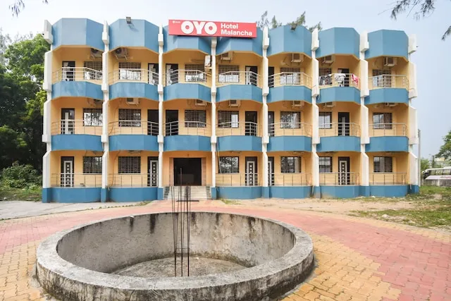 OYO 26765 Hotel Malancha