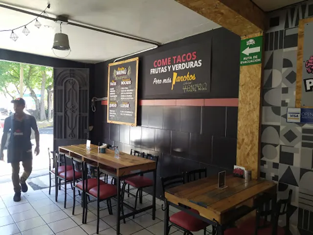 Los Panchos Tacos Y Carnes