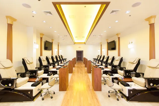 Somerset Nails & Spa