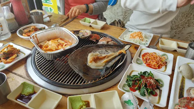 소문난조개구이와칼국수