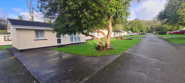 Rosecraddoc Lodge Holiday Bungalows