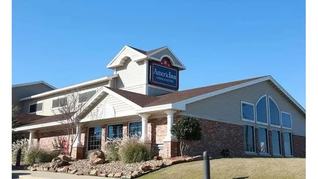 AmericInn by Wyndham McAlester