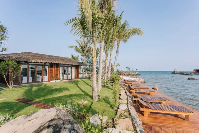 Rocks Beach Boutique Phu Quoc
