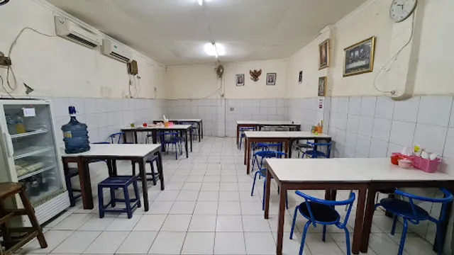 Rumah Makan Mini Indah