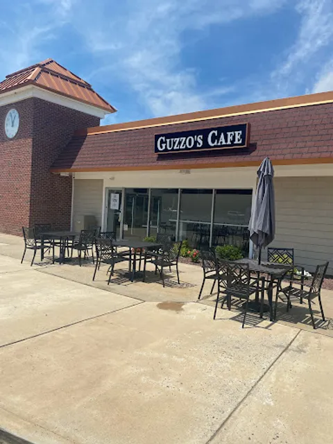 Guzzo's Cafe & Bakery