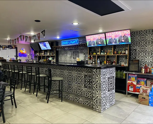 Guadalajara's Beer & Grill