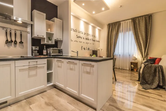 Ugo Bassi Apartments