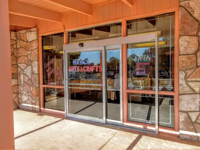 Navajo Arts and Crafts Enterprise (National Monument)