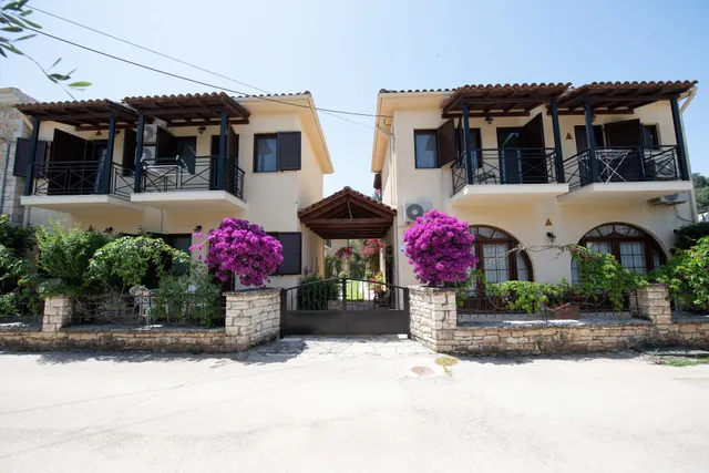 Raptis Aparthotel Sivota