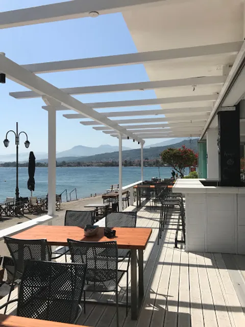 Ασπρο Μαυρο Λογγος