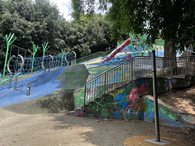 Terrain de Jeux d'Enfants des Couronnes