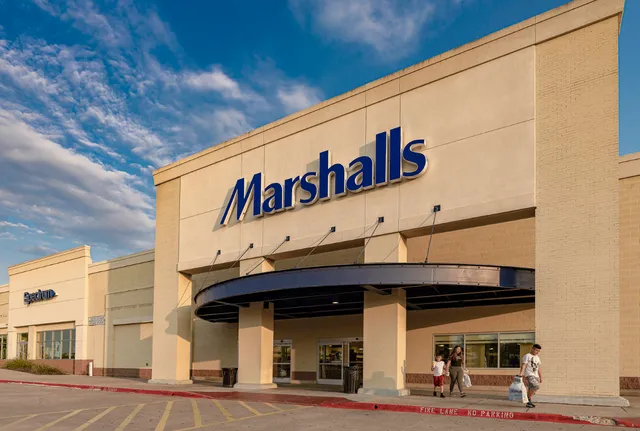 East Chase Market Center