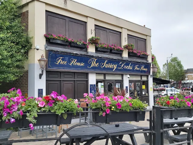 The Surrey Docks - JD Wetherspoon