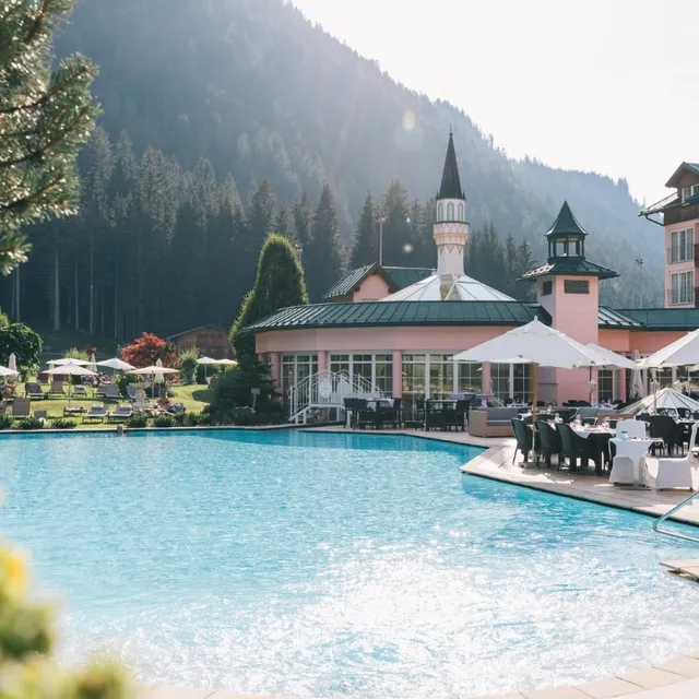 Wellnesshotel ...liebes Rot-Flüh