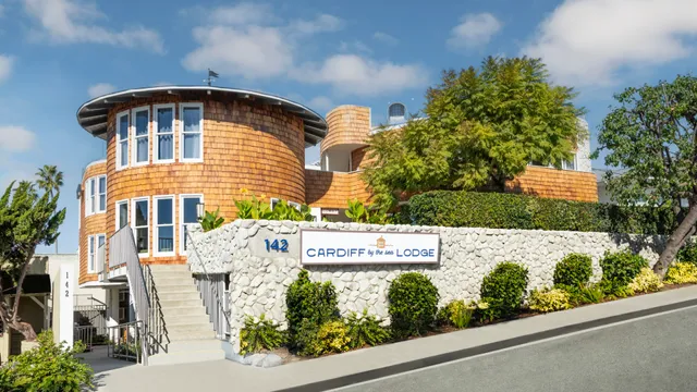 Cardiff by the Sea Lodge