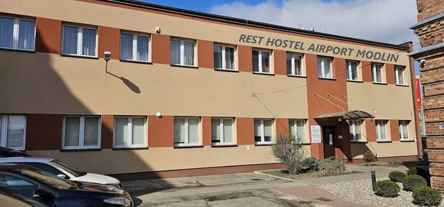 Rest Hostel Airport Modlin