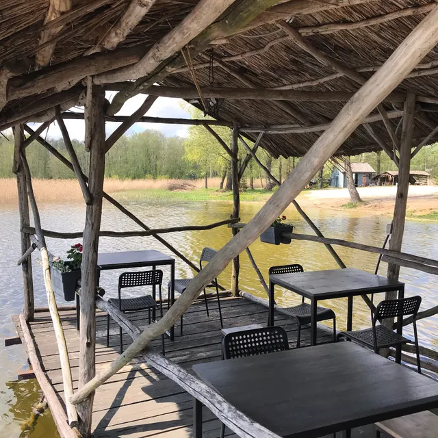 Žuvienės pašiūrė