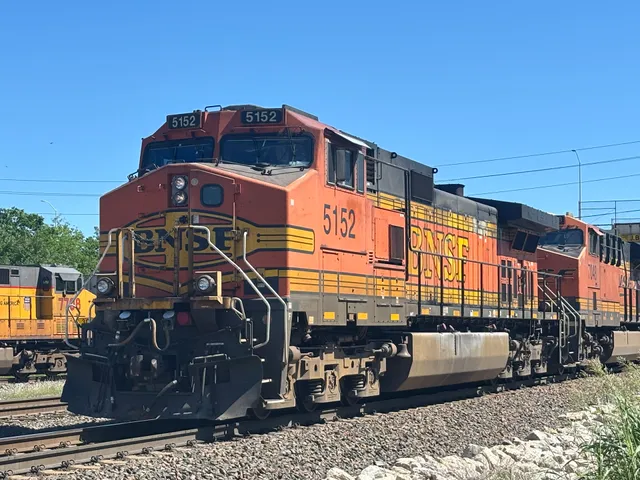 Fort Worth Tower 55 Diamond Railroad Crossing