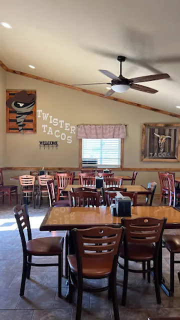 Twisters Tacos