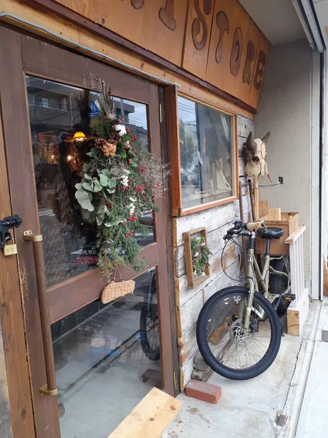 TORAHAI.STORE【神戸古着屋とドライフラワー】