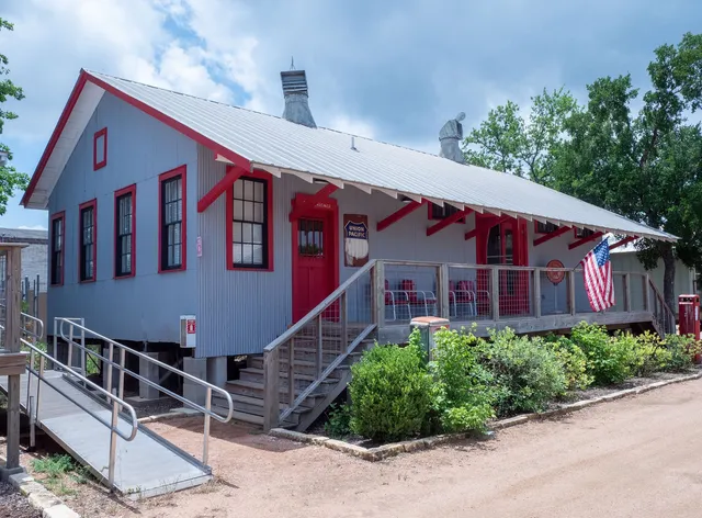 River Trail Cottages