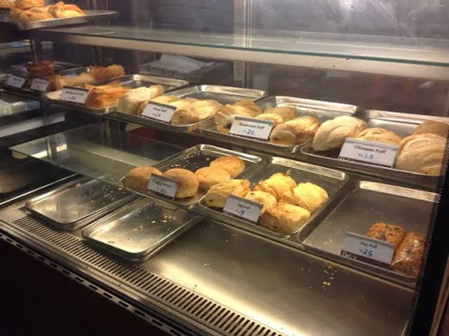 Dev's Bakery, Indrapuri