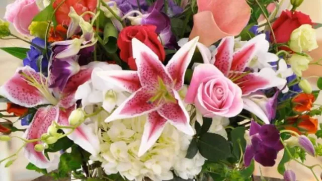 P J's Flowers & Gifts