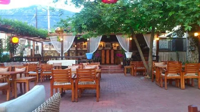 Barracuda Restaurant Wine & Grill Bar