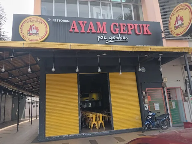 Ayam Gepuk Pak Gembus Kuala Selangor