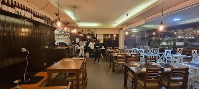 Restaurante Japonês - SUBARASHI SUSHI LOUNGE