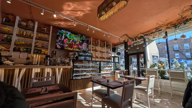 Raices Colombianas Bakery and Restaurant